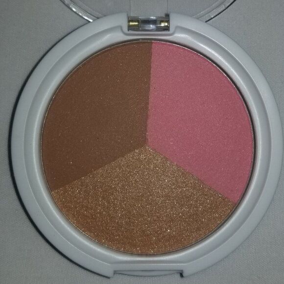 OFRA - Pressed Powder Trio California Dream - Picture 3 of 5